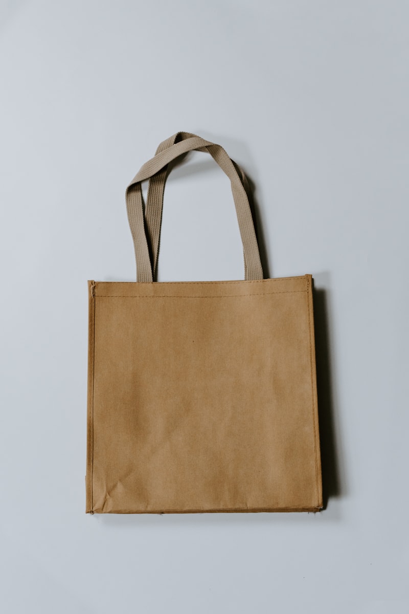 Kraft Twist Handle Carrier Bags 250 x 110 x 310mm (Box: 250 bags)